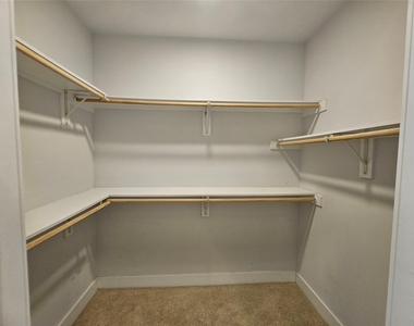 2220 Webberville Rd - Photo Thumbnail 15