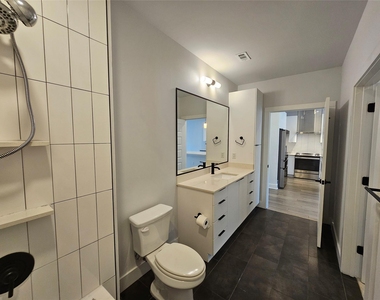 2220 Webberville Rd - Photo Thumbnail 17