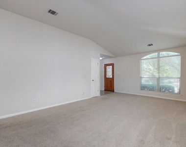 612 Centerbrook Pl - Photo Thumbnail 12