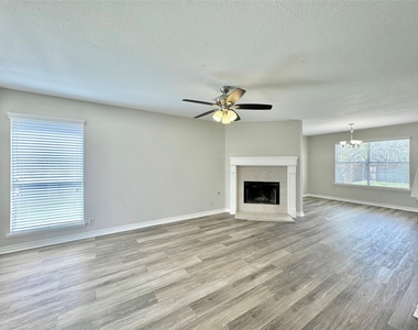 16502 Jadestone Dr - Photo Thumbnail 9
