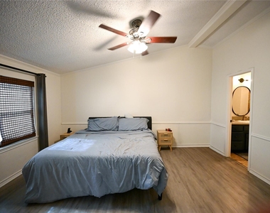 4815 Eck Ln - Photo Thumbnail 4