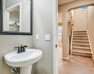 7605 Peccary Dr - Photo Thumbnail 19