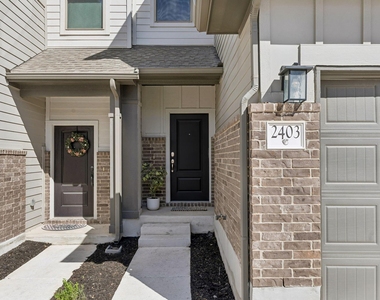 2500 Forest Creek Dr - Photo Thumbnail 2