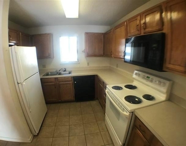 2605 Enfield Rd - Photo Thumbnail 5