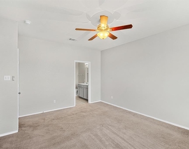 108 Normal School Way - Photo Thumbnail 10