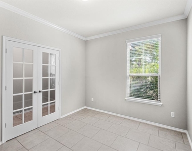 108 Normal School Way - Photo Thumbnail 3