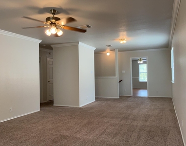 502 Country Estates Dr - Photo Thumbnail 28