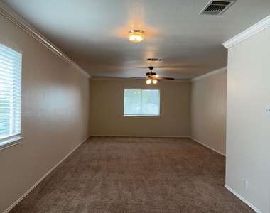 502 Country Estates Dr - Photo Thumbnail 30