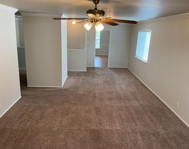 502 Country Estates Dr - Photo Thumbnail 27