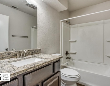 1003 Hyridge St - Photo Thumbnail 9