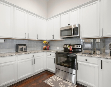 156 Plantain Dr - Photo Thumbnail 6