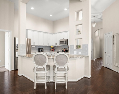 156 Plantain Dr - Photo Thumbnail 5