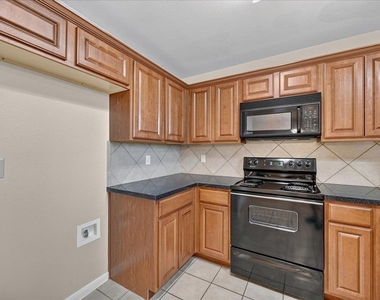 1408 Bergin Ct - Photo Thumbnail 7