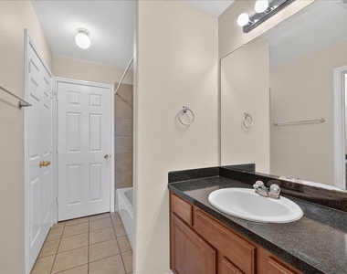 1408 Bergin Ct - Photo Thumbnail 11