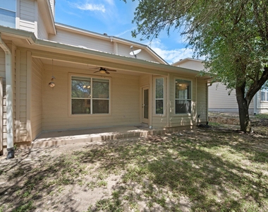 7901 Southwest Pkwy - Photo Thumbnail 31