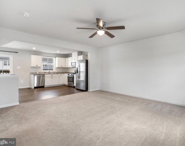 133 Rhea Drive - Photo Thumbnail 2