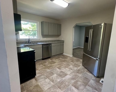 232 Shirley Lane - Photo Thumbnail 2