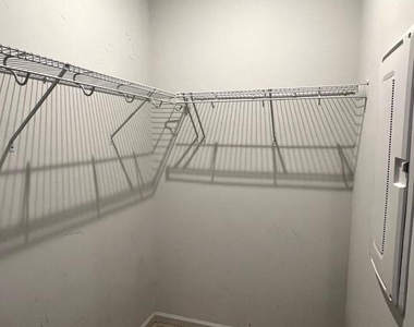 8296 Knight Station Way - Photo Thumbnail 10