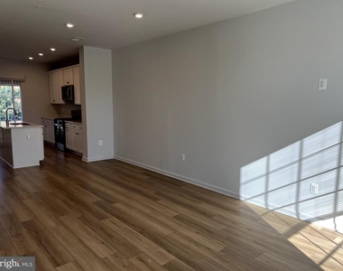 8296 Knight Station Way - Photo Thumbnail 20