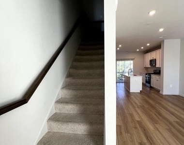 8296 Knight Station Way - Photo Thumbnail 22