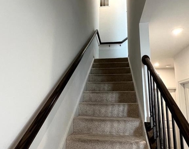 8296 Knight Station Way - Photo Thumbnail 12