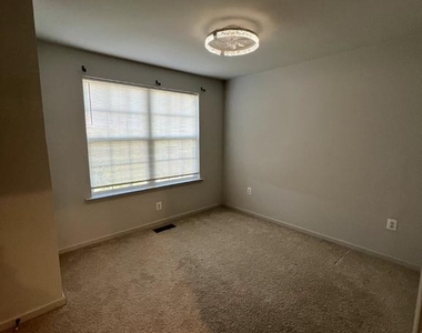 8296 Knight Station Way - Photo Thumbnail 23