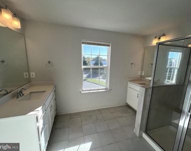 8296 Knight Station Way - Photo Thumbnail 29