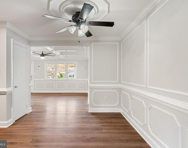 4421 Kenwood Drive - Photo Thumbnail 6