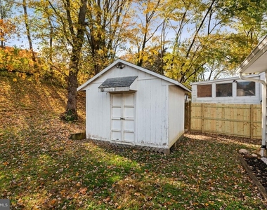 4421 Kenwood Drive - Photo Thumbnail 33