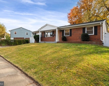 4421 Kenwood Drive - Photo Thumbnail 1