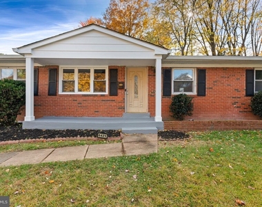 4421 Kenwood Drive - Photo Thumbnail 2