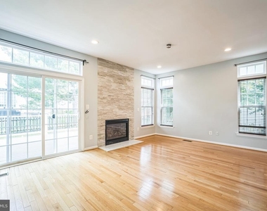 14873 Links Pond Circle - Photo Thumbnail 11