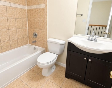 185 Meadows Lane Ne - Photo Thumbnail 19