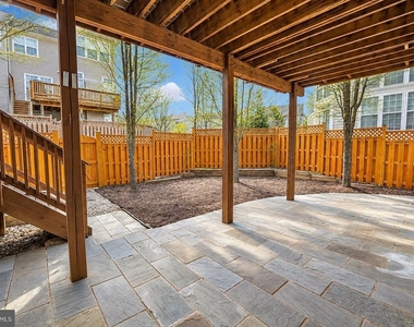 21943 Windover Drive - Photo Thumbnail 36