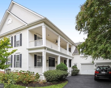 20391 Tilberg Street - Photo Thumbnail 1