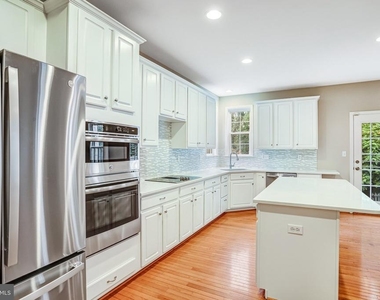 20391 Tilberg Street - Photo Thumbnail 26