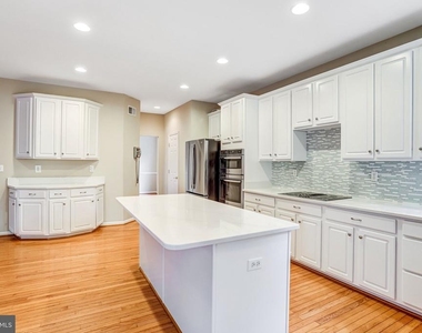 20391 Tilberg Street - Photo Thumbnail 25