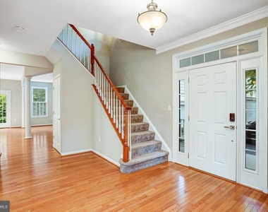 20391 Tilberg Street - Photo Thumbnail 4