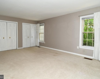 11725 Great Owl Circle - Photo Thumbnail 15