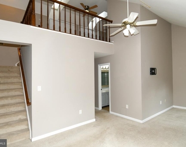 11725 Great Owl Circle - Photo Thumbnail 10