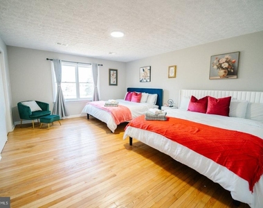 504 Arnon Meadow Road - Photo Thumbnail 7