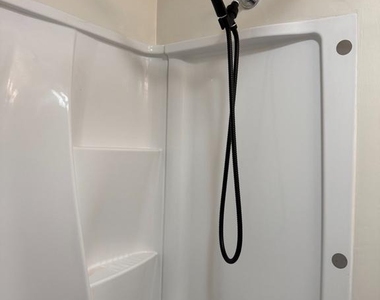 6813 Smithway Drive - Photo Thumbnail 15