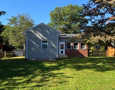 6813 Smithway Drive - Photo Thumbnail 19
