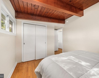 3320 Grass Hill Terrace - Photo Thumbnail 18