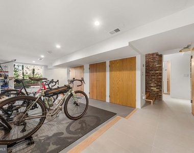 3320 Grass Hill Terrace - Photo Thumbnail 31
