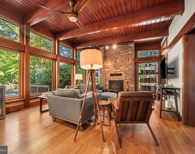 3320 Grass Hill Terrace - Photo Thumbnail 7
