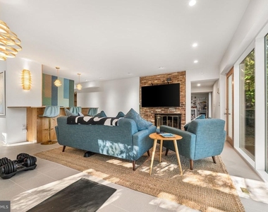3320 Grass Hill Terrace - Photo Thumbnail 24