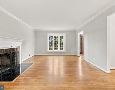 8614 Vernon Avenue - Photo Thumbnail 7