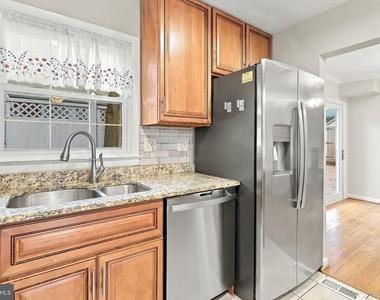 8614 Vernon Avenue - Photo Thumbnail 14