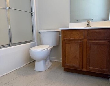 1005 Myrick Street - Photo Thumbnail 11